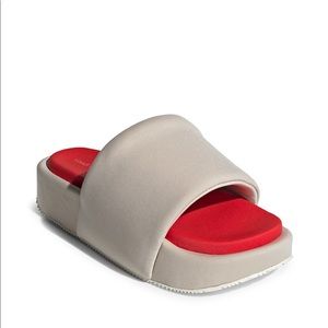 Y-3 Slide sandals